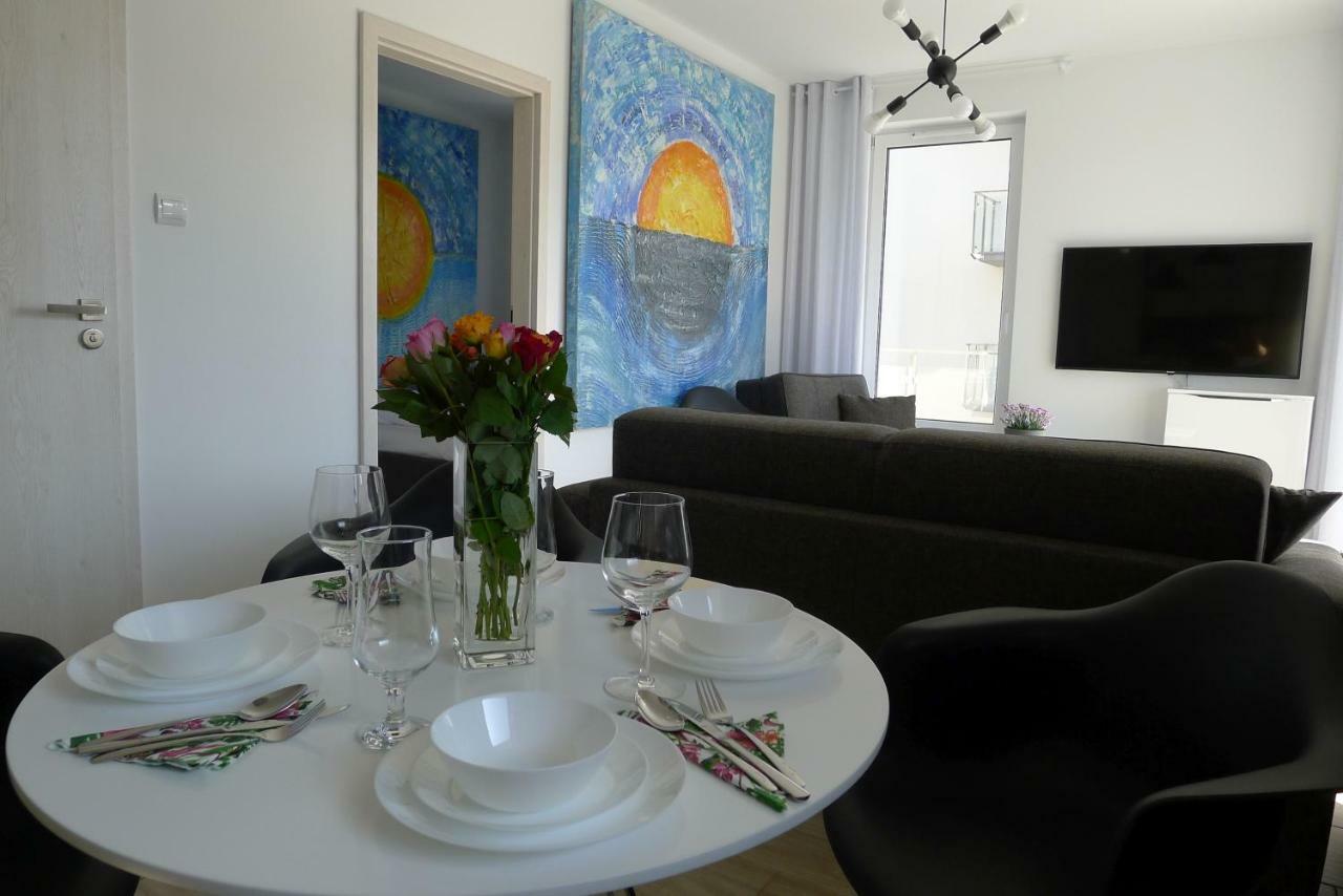 Impresja 42 Apartament Z Garazem Kołobrzeg Exterior foto